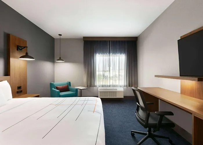 La Quinta Inn & Suites By Wyndham College Station North